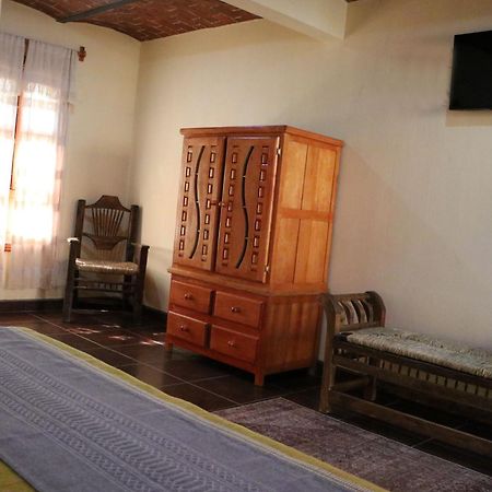 Hotel Castillo Santa Cecilia تابالبا المظهر الخارجي الصورة