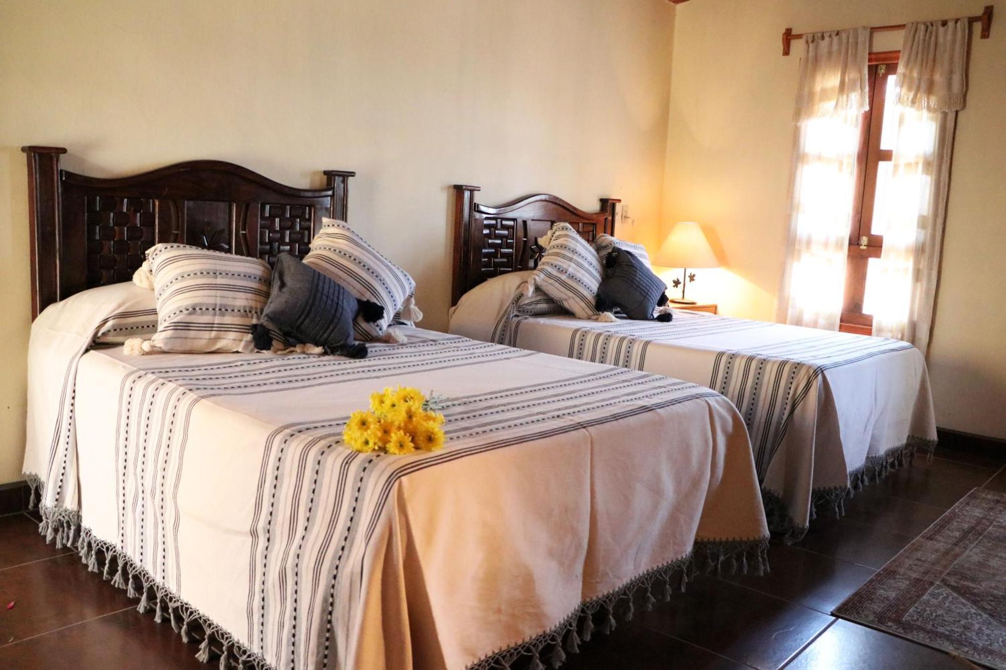 Hotel Castillo Santa Cecilia تابالبا المظهر الخارجي الصورة